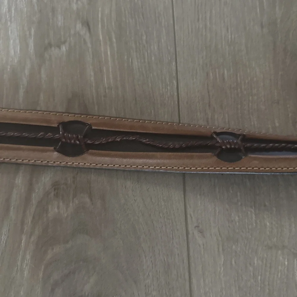 Rodeo‎ Cowboy Bull Rider Crumrine Belt Buckle W/Justin's Barbwire Belt 36